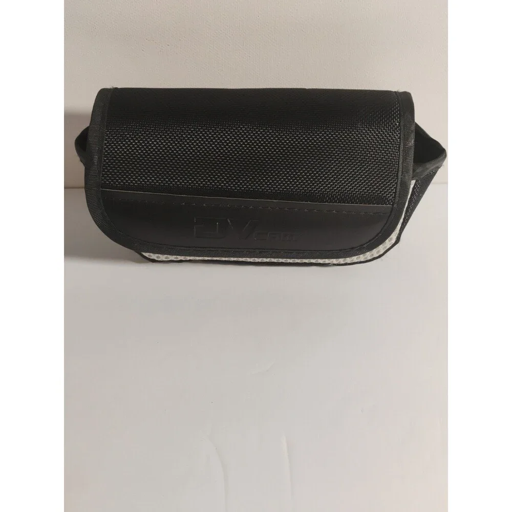 4K Ultra-HD 48 Mega Pixels Video Camcorder with Accessories And Camera Bag